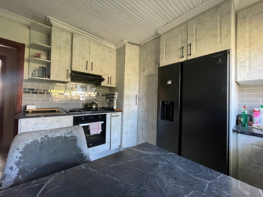 7 Bedroom Property for Sale in Haven Hills Eastern Cape
